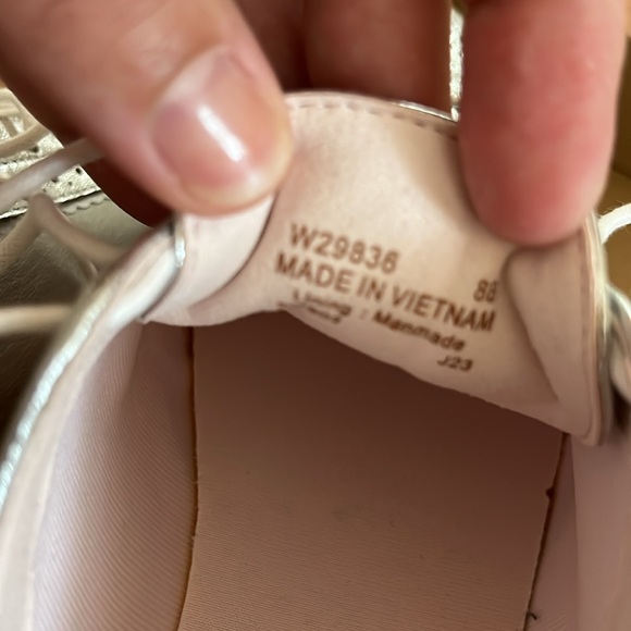 💕Cole Haan sneakers (8 B) - Picture 11 of 12